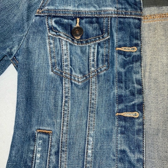 Abercrombie & Fitch size S med. blue distressed denim button front Jean jacket - Picture 8 of 15